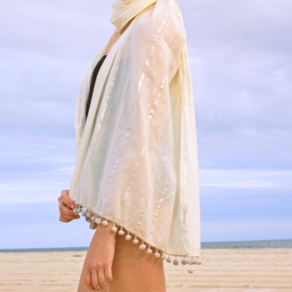 Pom Pom scarf • wrap • sarong✨price firm✨ - Picture 3 of 7
